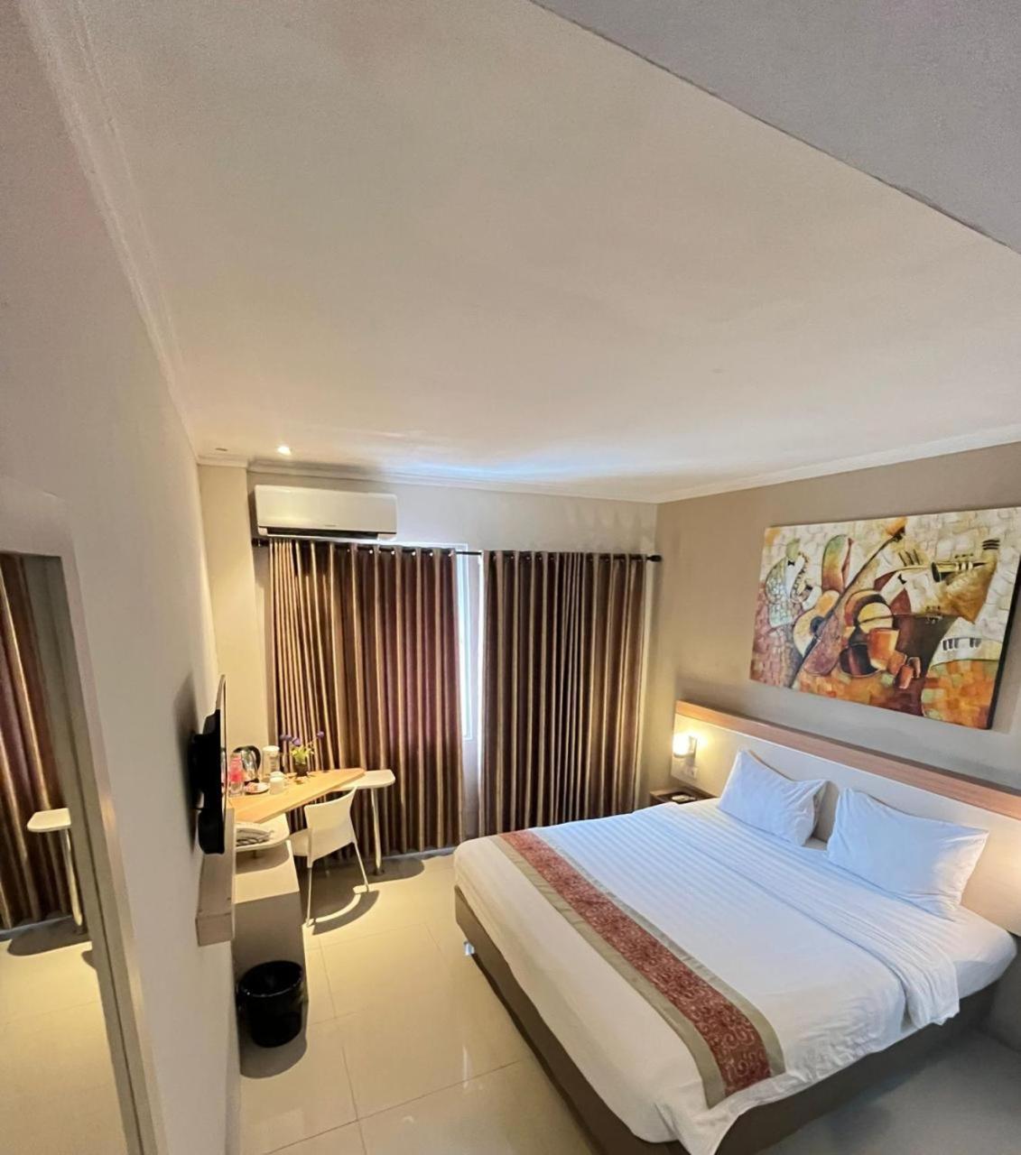 Laxston Hotel Yogyakarta Kültér fotó