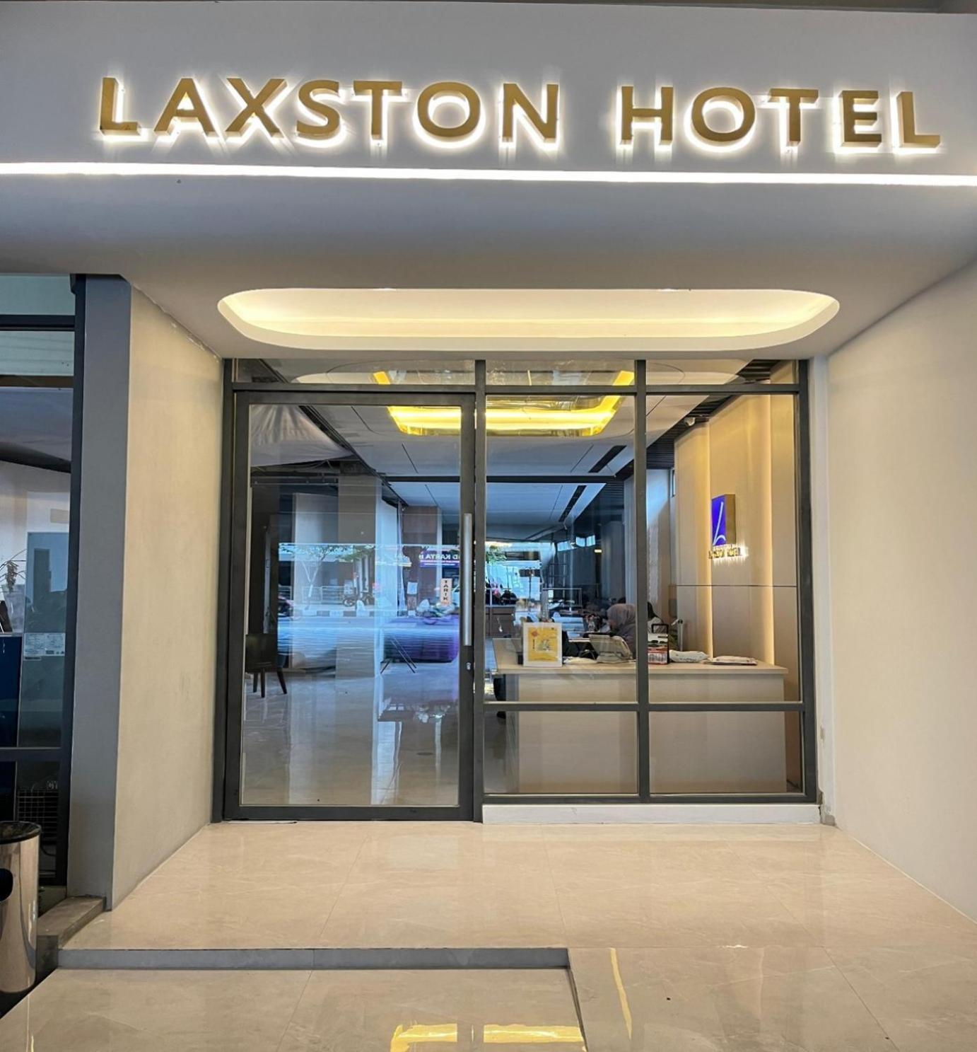 Laxston Hotel Yogyakarta Kültér fotó