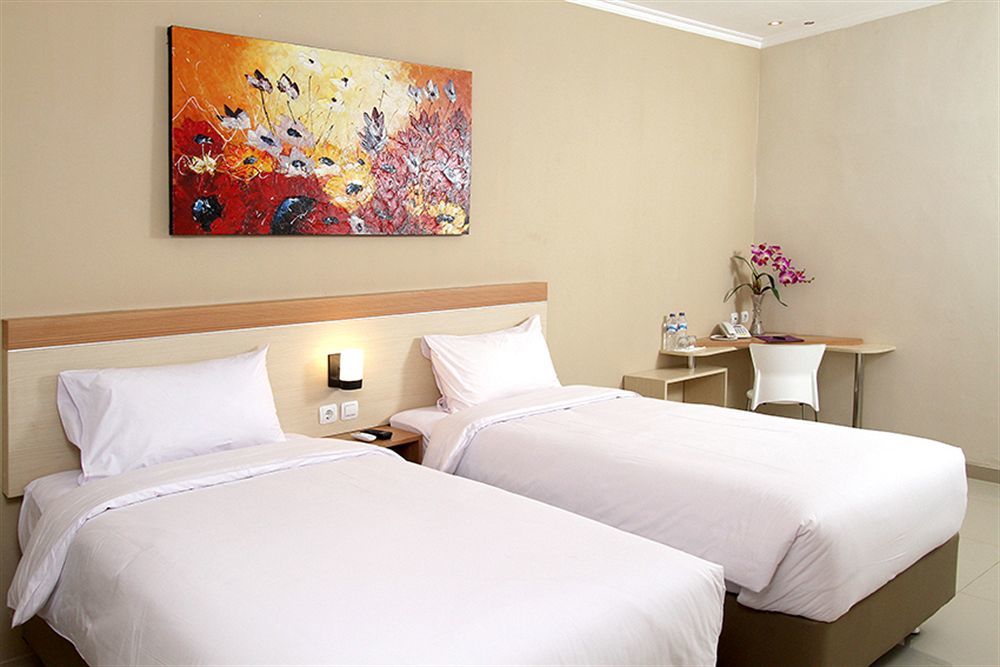 Laxston Hotel Yogyakarta Kültér fotó