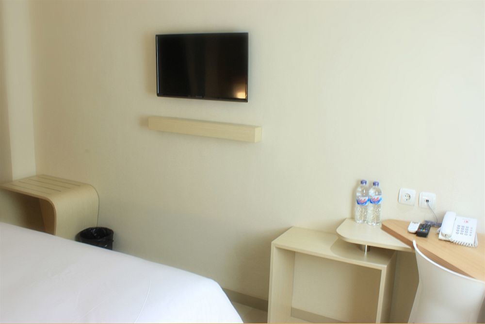 Laxston Hotel Yogyakarta Kültér fotó
